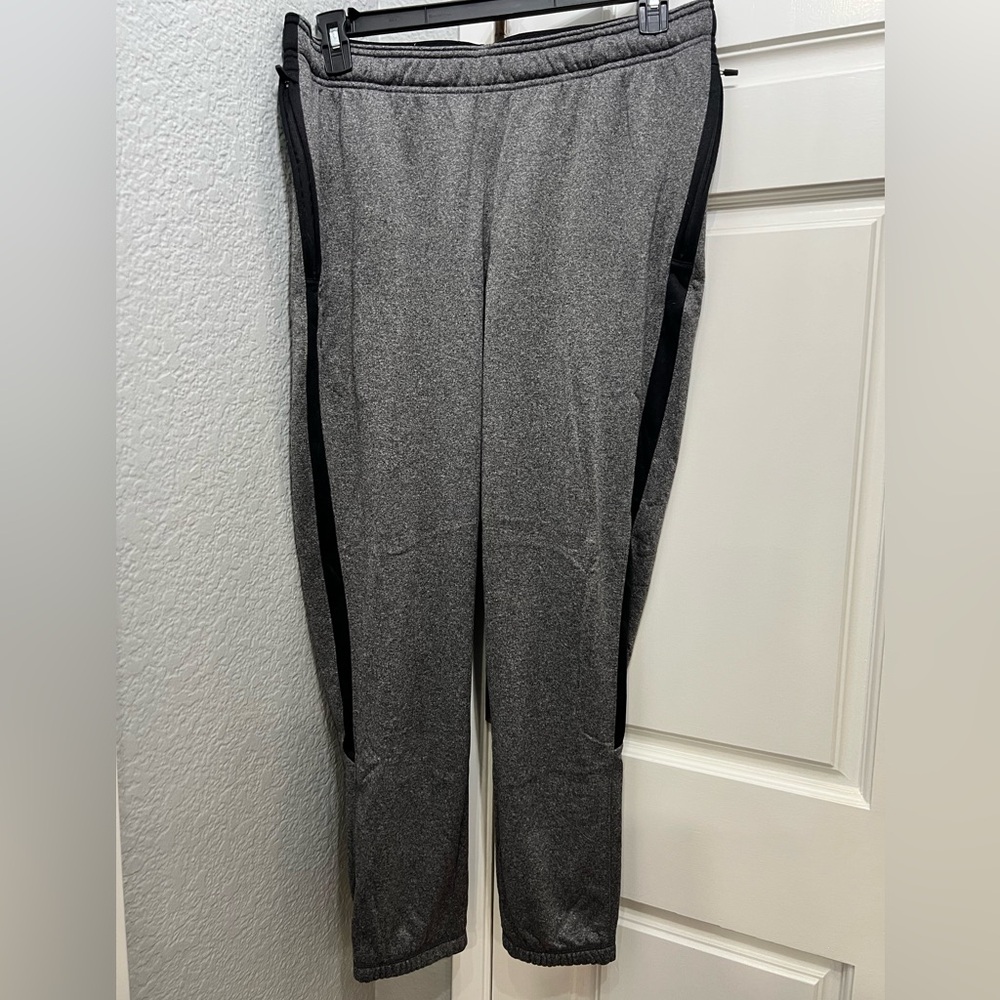 Xersion Heather Grey Joggers with Black Side Panels
